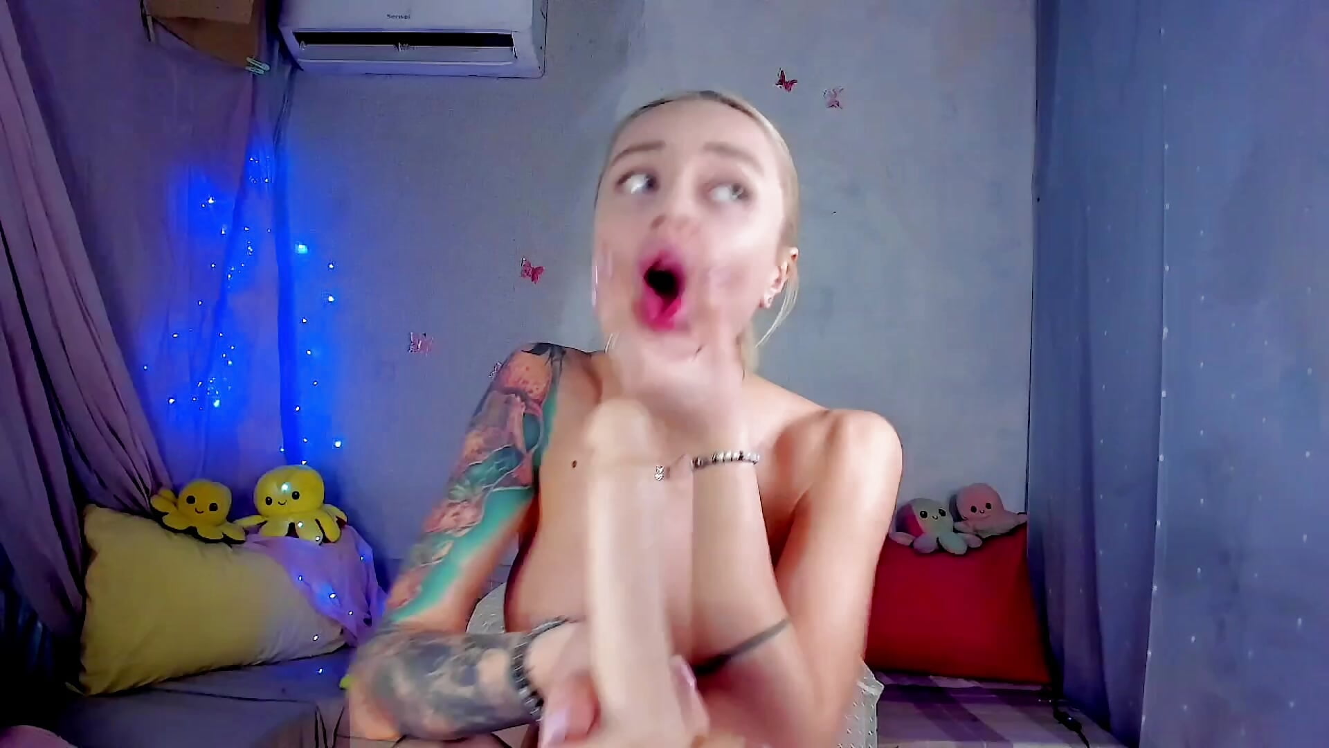 Spanks+deepthroat+fuck pussy +moaning