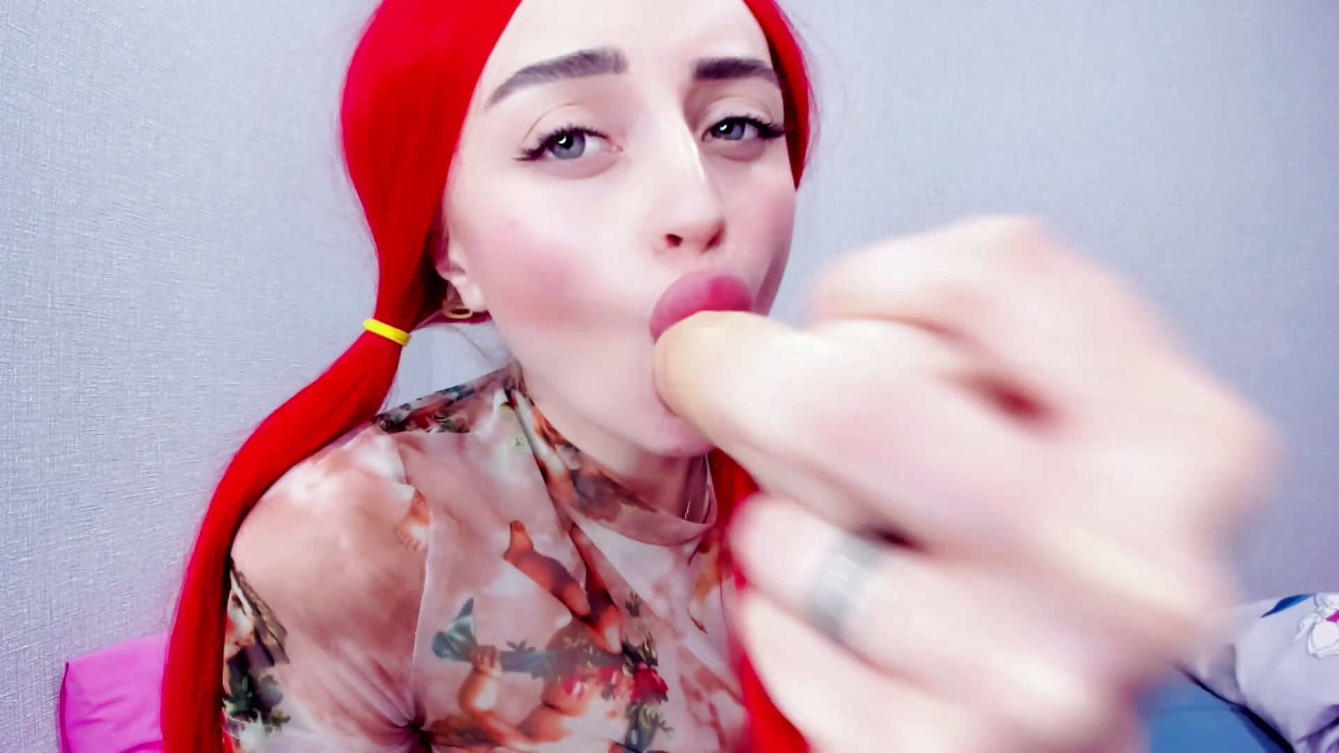 Sexy deepthroat in new ink - clip cu LickLizzy