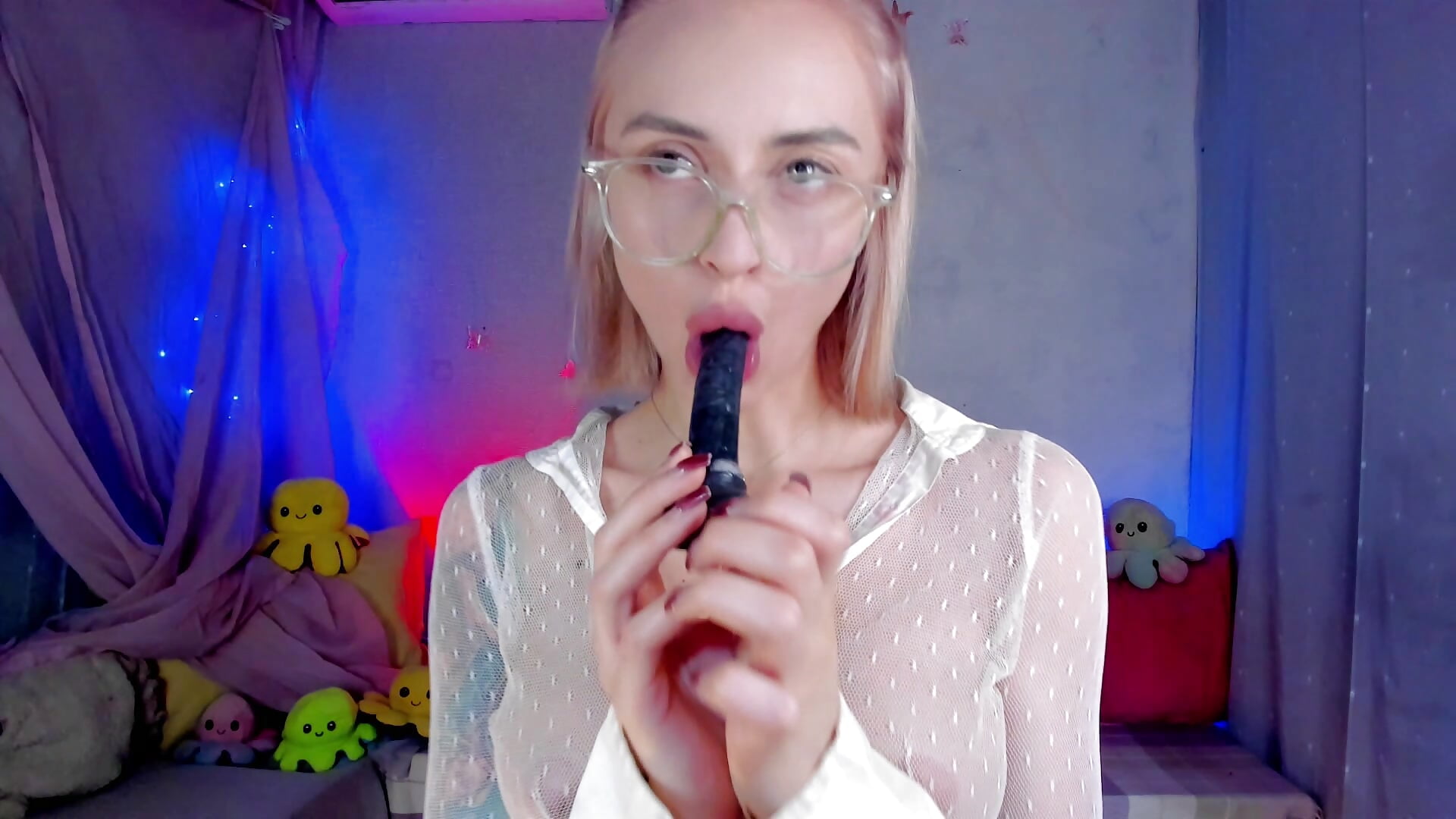 Suck Boss black dick+baggar cum on face - video van YourLizzyDoll cam-model