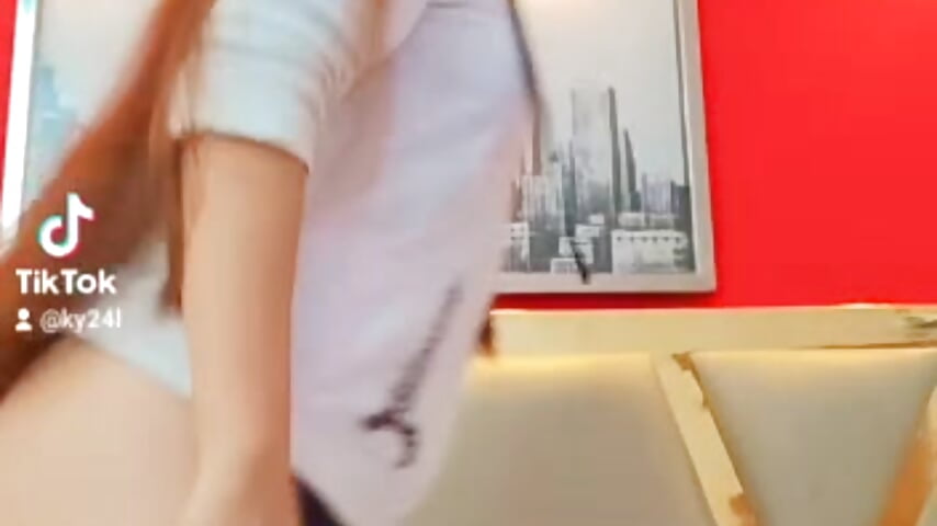 IMAGINE MY BIG ASS BOUCING OVER YOU - deepieredandwett adlı kamera modelinin videosu