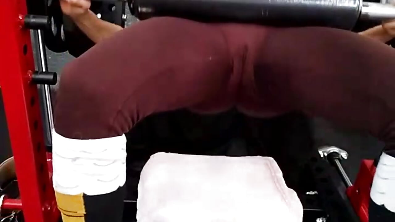 [20 Sep 08:49] Public Show - video by LaInsaciableIntensa cam model