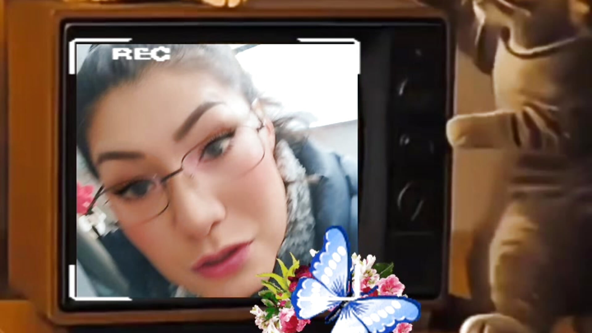 9ce2ccd84d98f30dd04ecb3aa5c7fbb3 - video by LaInsaciableIntensa cam model