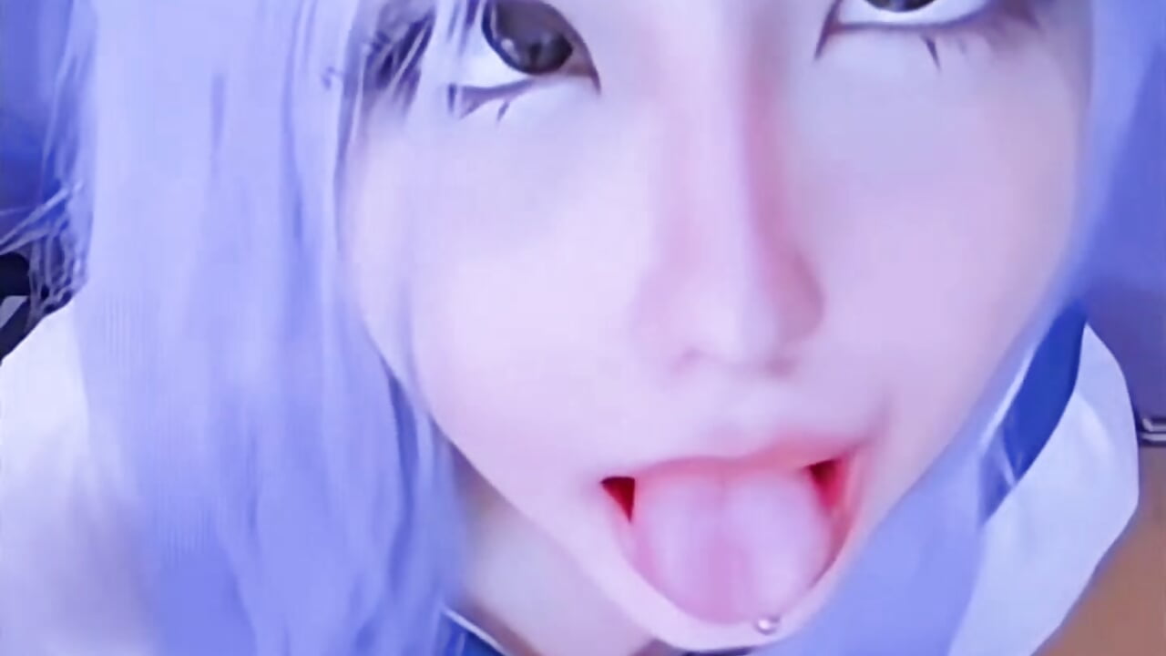 The best ahegao (˵ᕦ ᗣ  ᕤ ˵)💙 – video od webkamerové modelky Lolisuccub