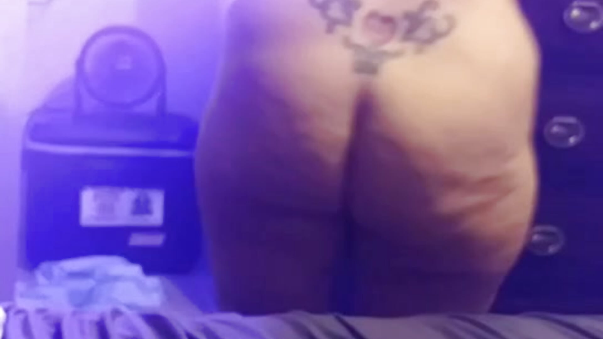 why is she like this - video by brody_roxy cam model