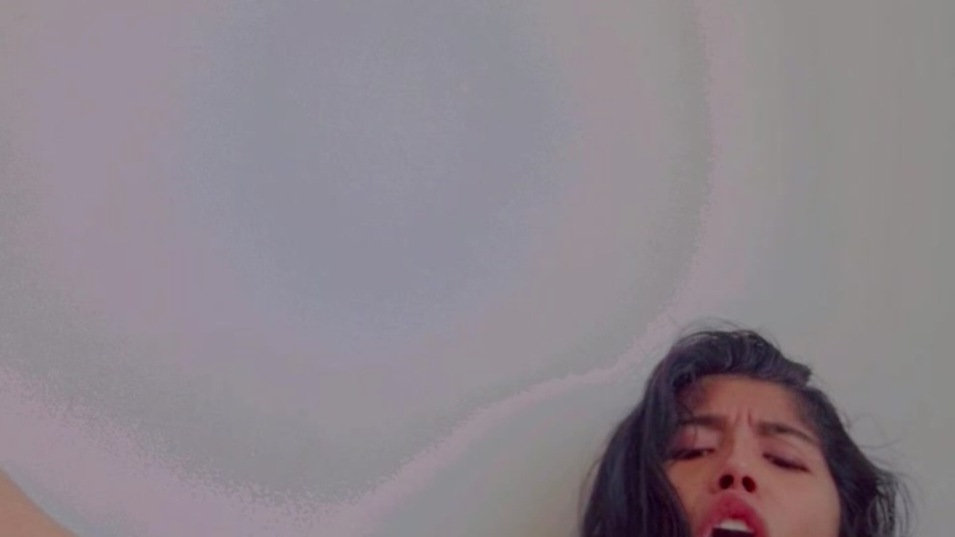 Fisting - video by elsalondon cam model