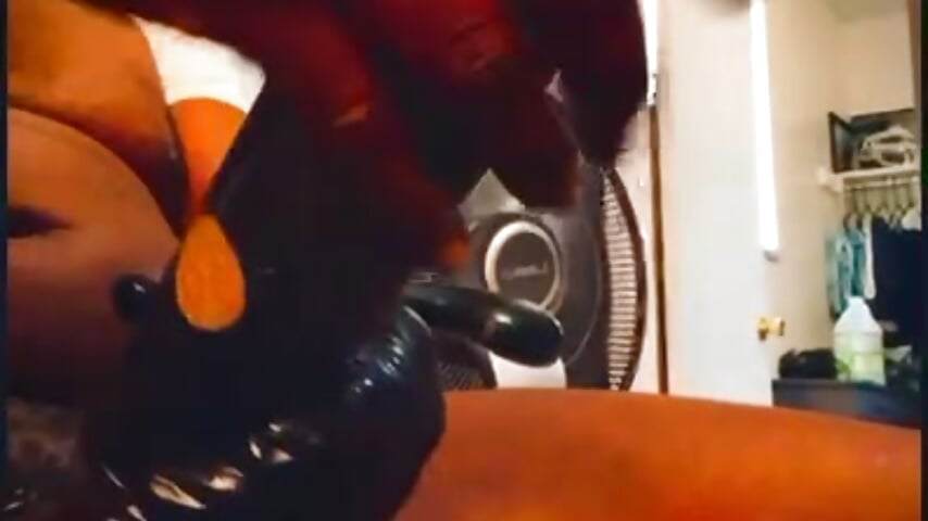 Black glove jerk off ot 1 - Tecleo777 캠 모델의 동영상