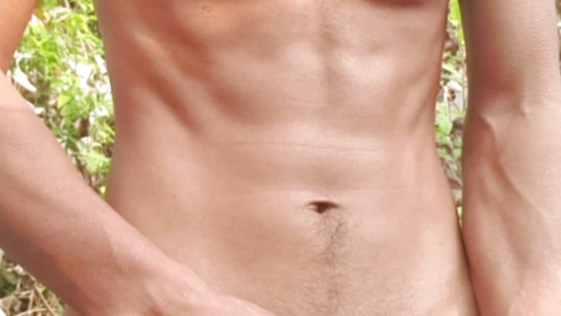 Com on nipple play