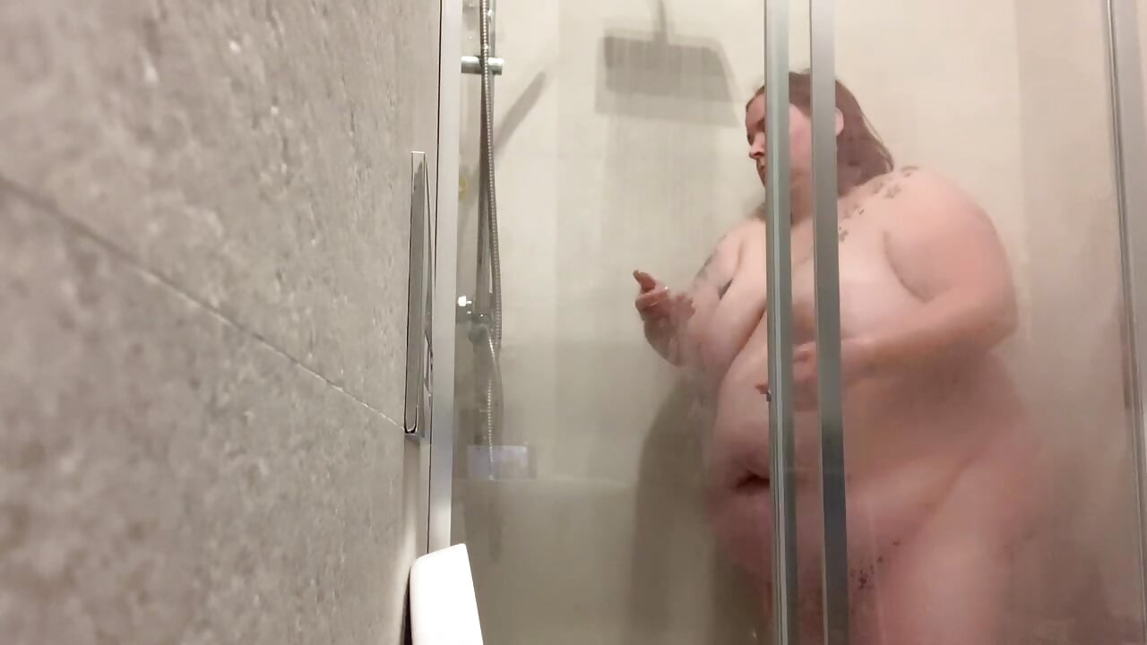 trim,5C1AC074-577C-4DC3-8BFB-216746CF2A52 - video by CurvyKira88 cam model