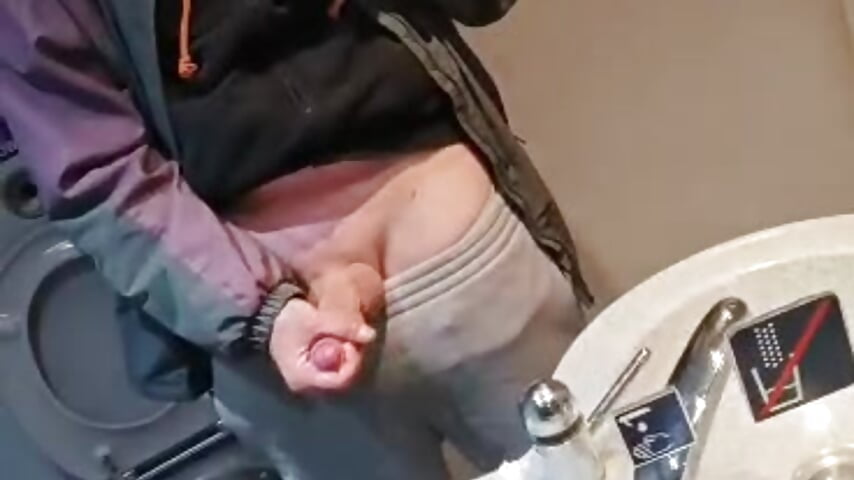 Train Toilett🤔🫡🫨 - video by Activedude23 cam model