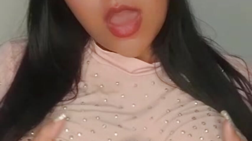 WhatsApp Video 2023-03-29 at 2,25,29 PM - video by emily_bellucci02 cam model