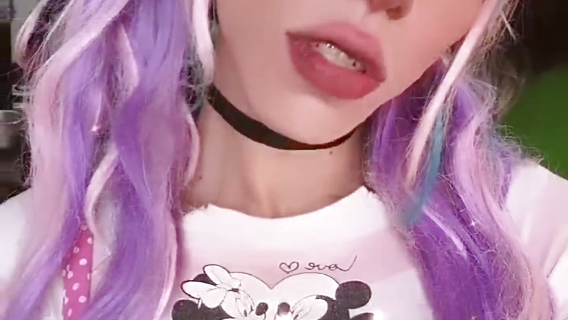 VID_20110610_202425_944 - video by Lucy-Vendetta cam model