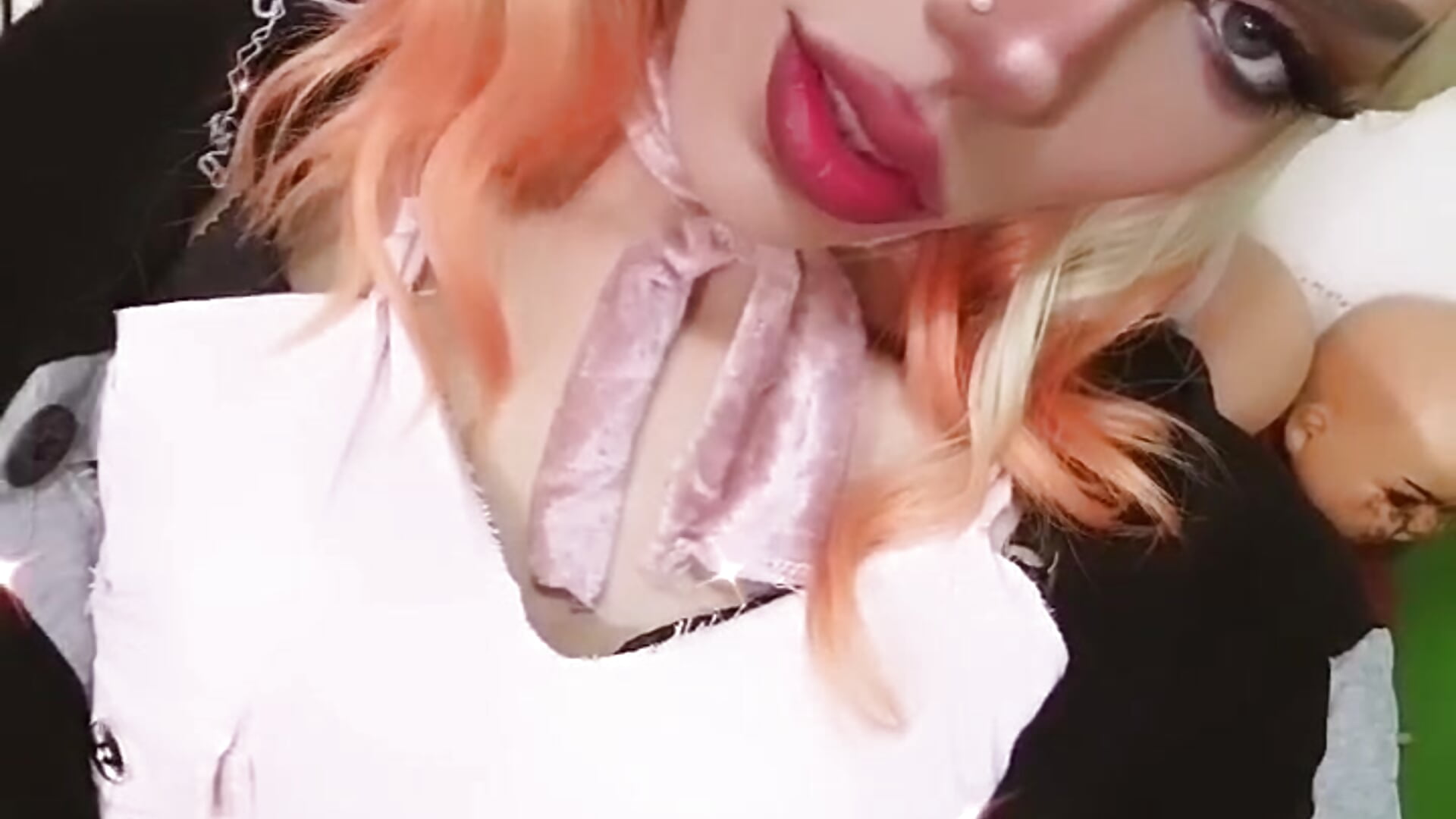 PINK BITCHY - video by Lucy-Vendetta cam model