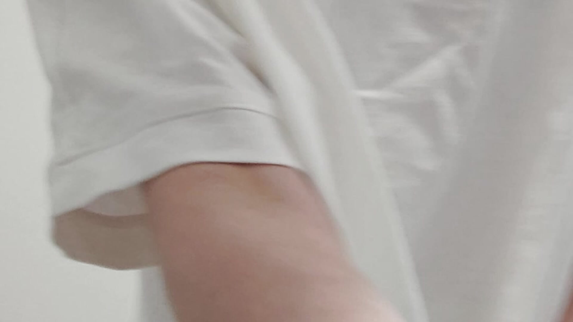 sex and cum!! wooden comb with bristles!she's in and out! - elikako adlı kamera modelinin videosu