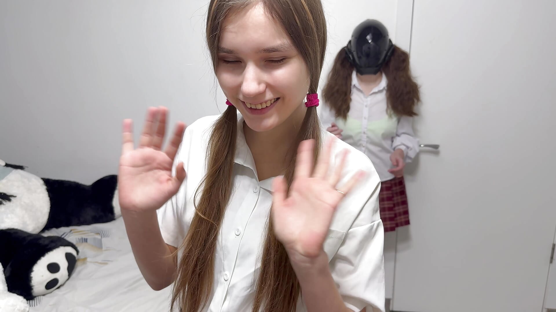 my university doll - elikako adlı kamera modelinin videosu