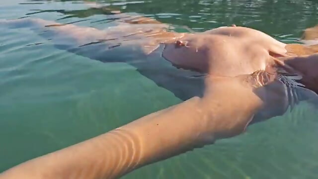 I like to swim in the sea naked