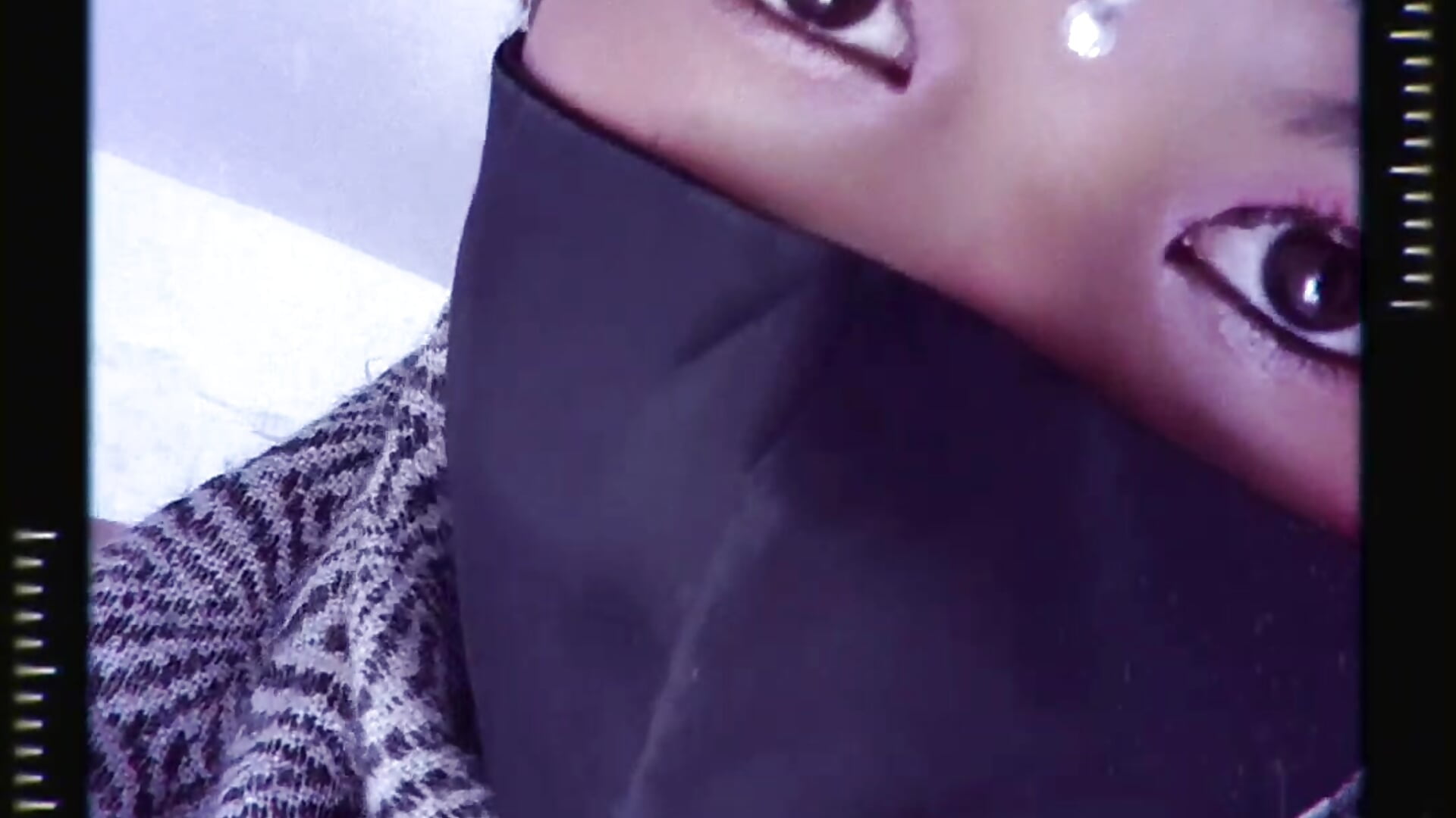 Look at me .!!! - video by Amal_Hadid cam model