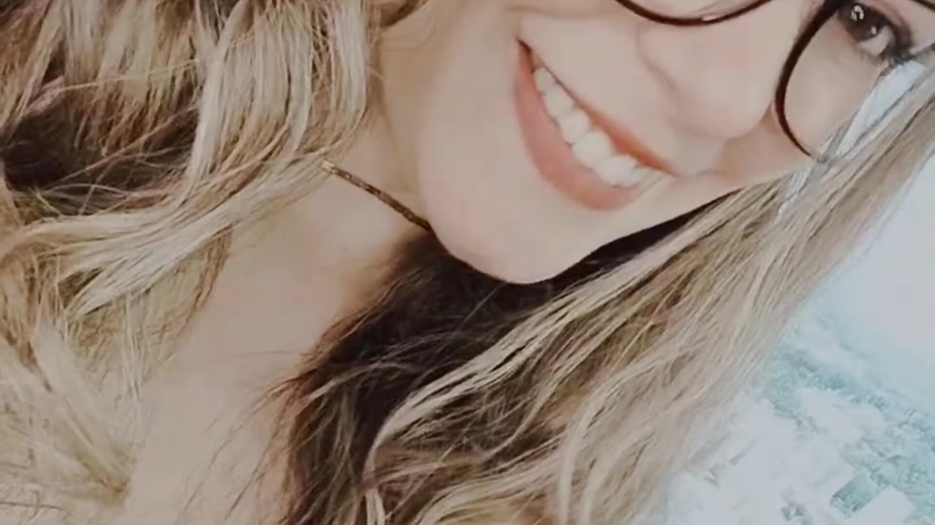 Beauty - vidéo du modèle de showcams samysweet_8