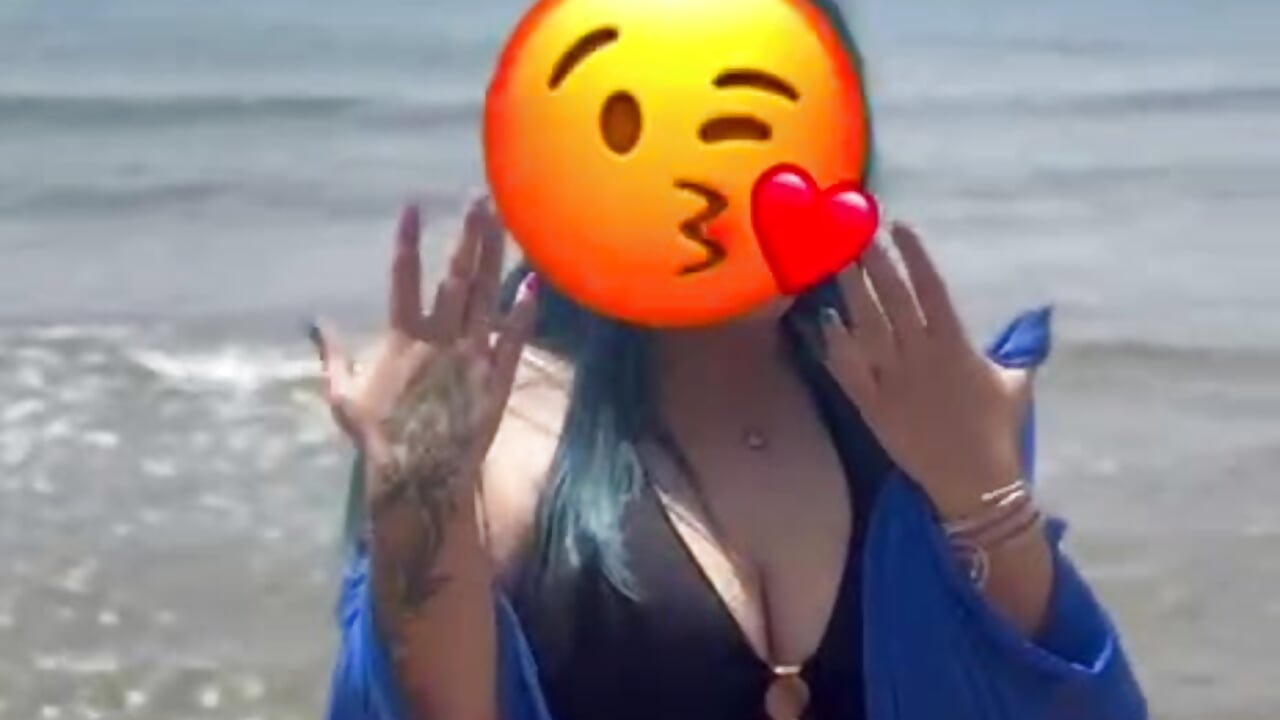 onthebeach - video by CANSUYUMM cam model