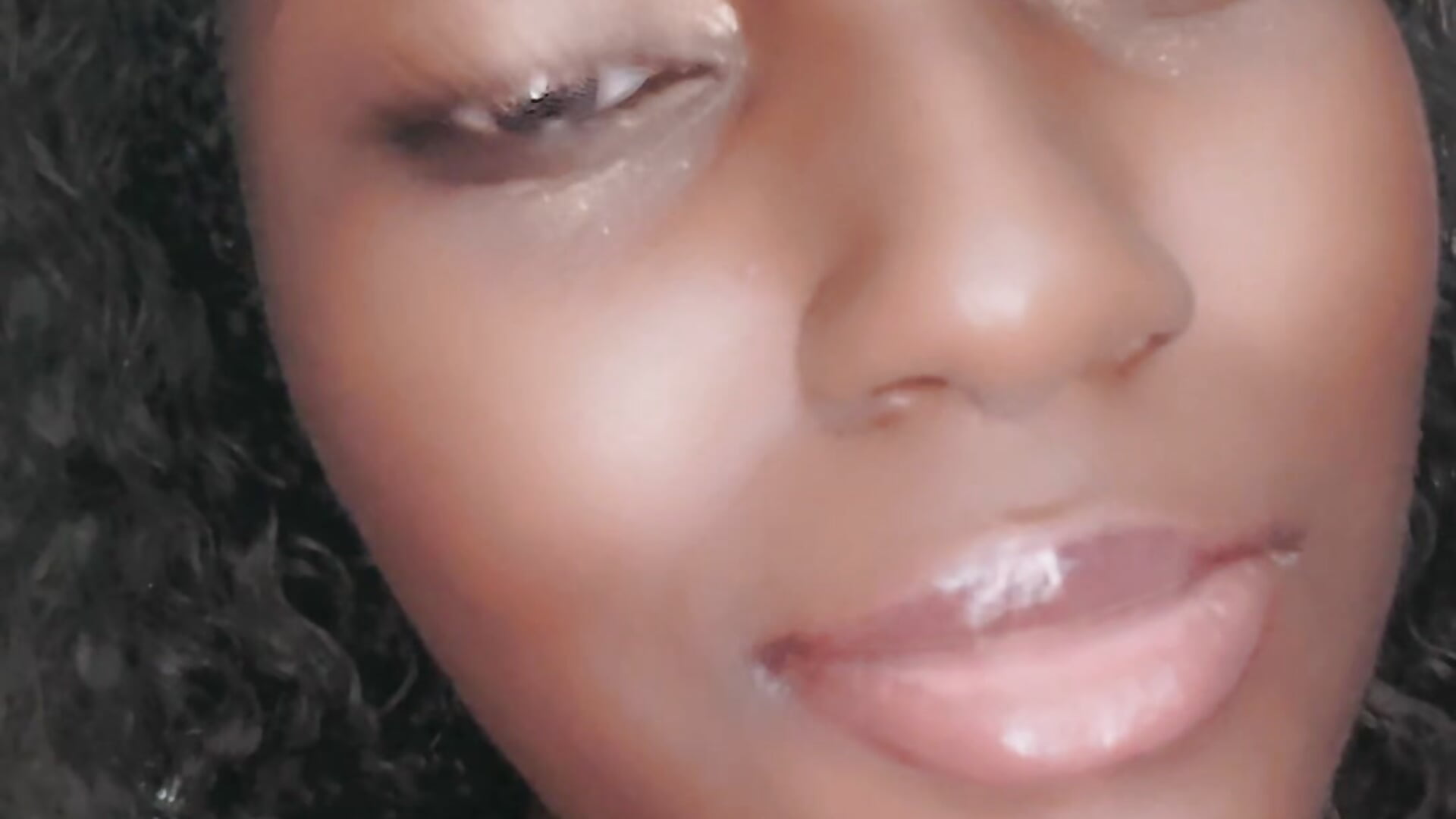 1000006709 — filmik MalibuMama98, modela(-lki) na kamerkach