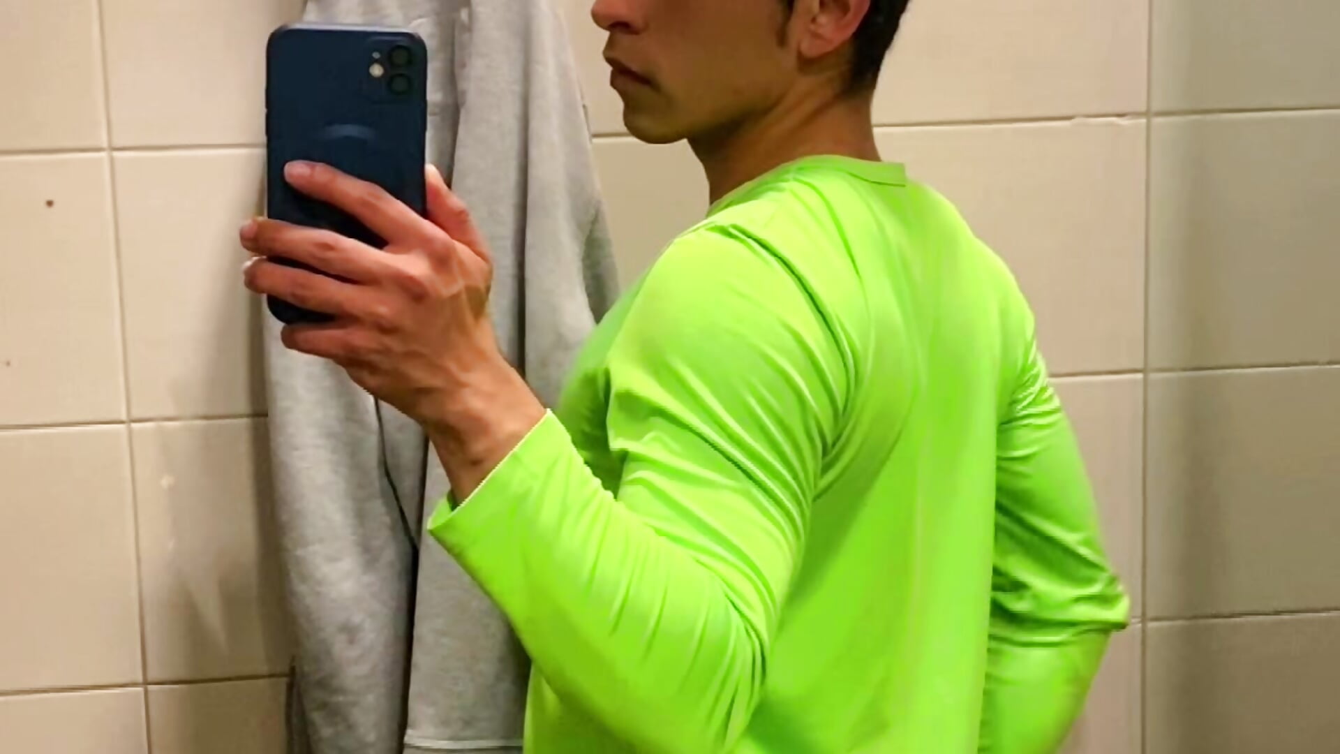 Big Legs and Big Pack - vidéo du modèle de showcams aodaboyyy