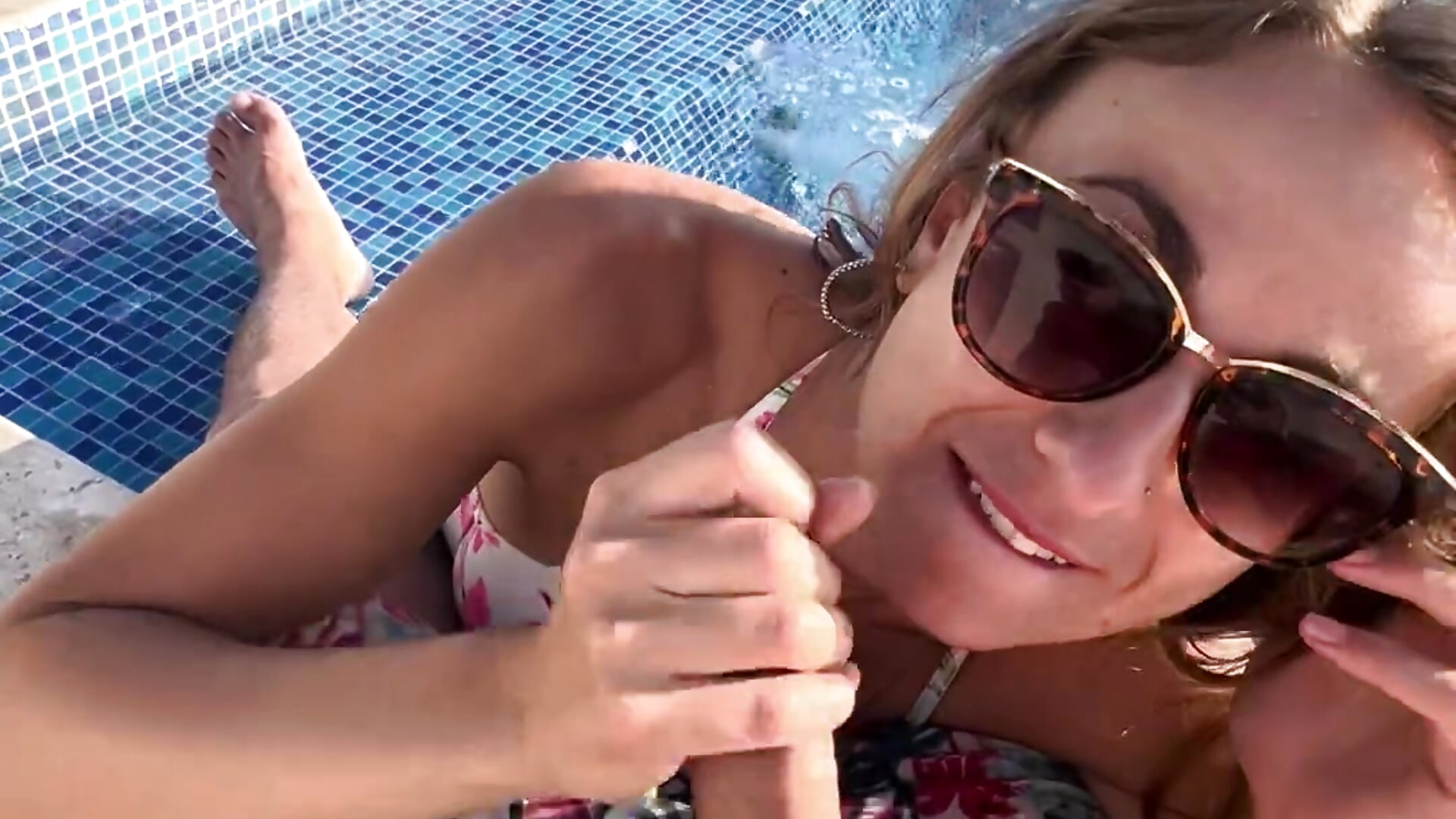 Public Pool Roof Top Sloppy BJ Facial ,Lick Clean - video by jennaspinkcandyxo cam model