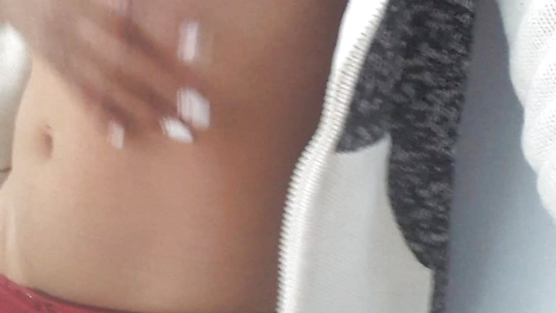 Jugando en el baño del avion - video của người mẫu cam paumarcel