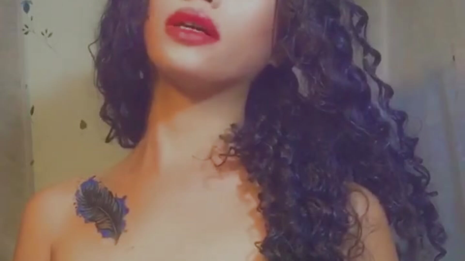 trim,F5A4053D-B593-4BB2-842F-5A4628EDBE36 - video by carmelasexmachinex cam model