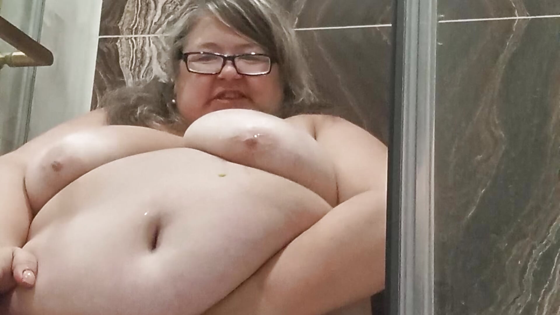 Try eating mango from my body - Video von sex2 Cam-Model