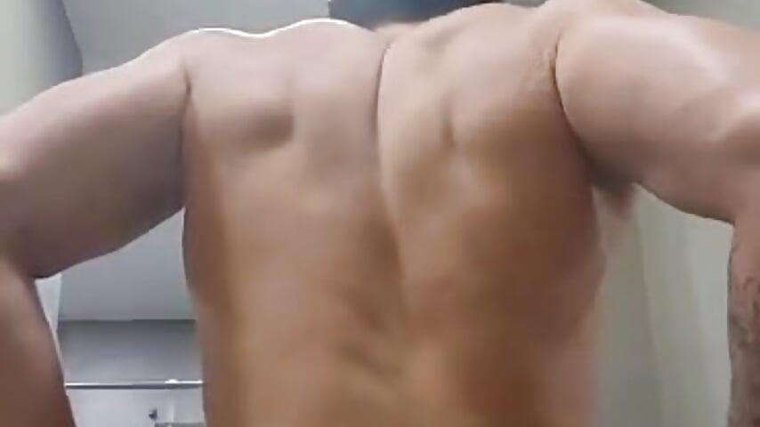 back posing - video od modelky/modela Giordano_Russo