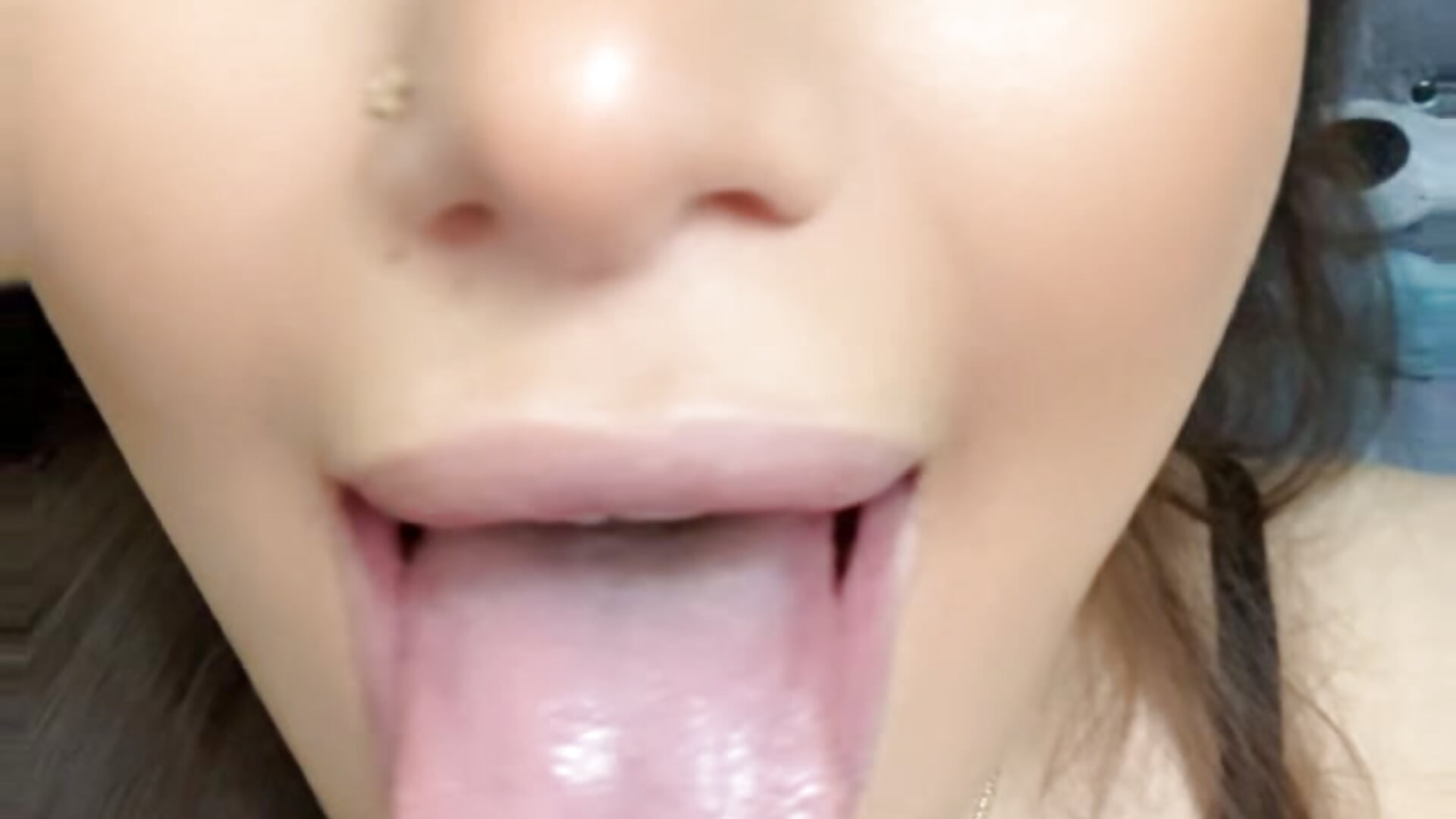 Mmmm - video di GumusGuray modella di cam