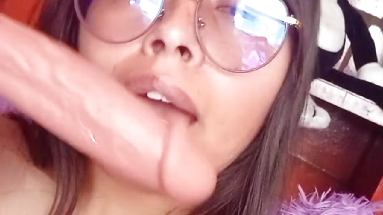 Play Hard - วิดีโอโดย MidoriQuiinn โมเดลแคม