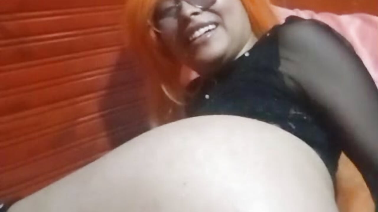 Ice In ass - vídeo de la modelo de cam MidoriQuiinn