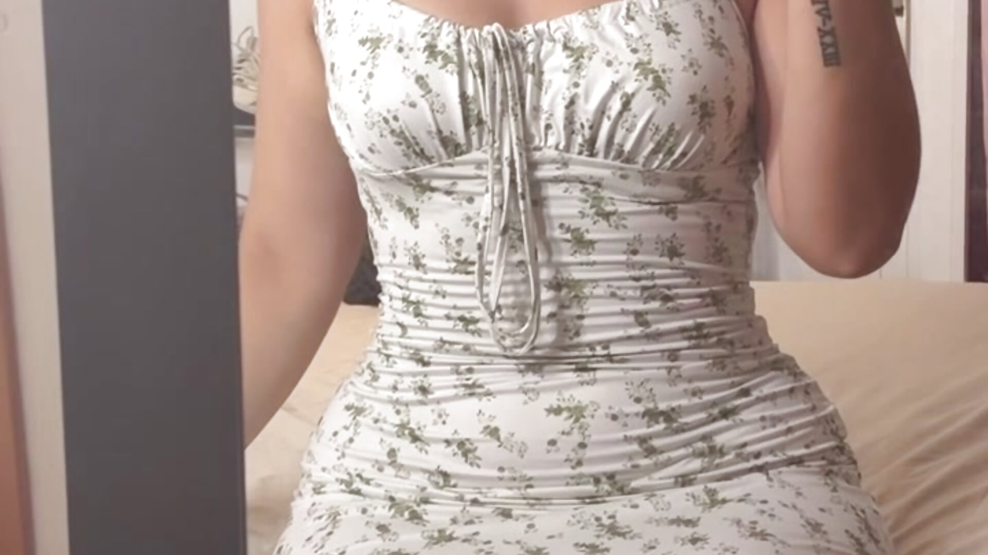 Mi debilidad los vestidos - vídeo de MariaMeir modelo de câmara