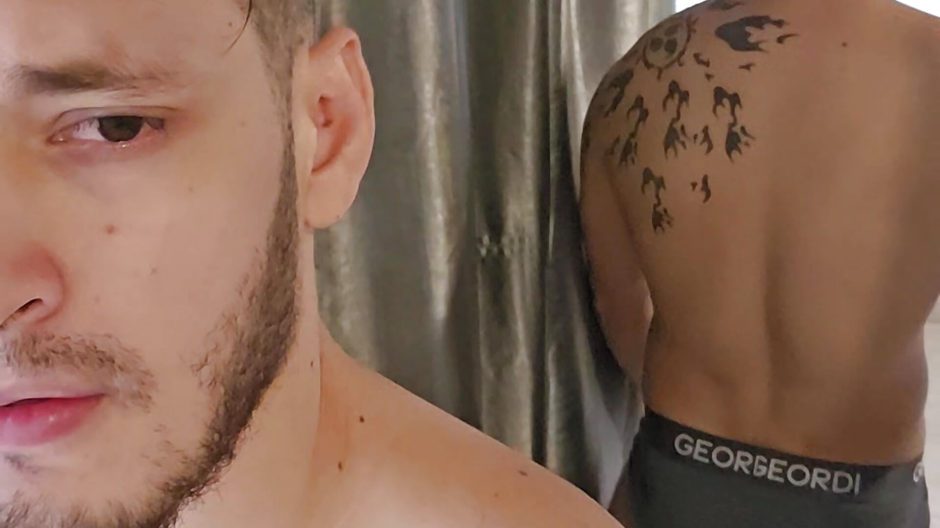 ◻️ - video di alejandro__2 modella di cam