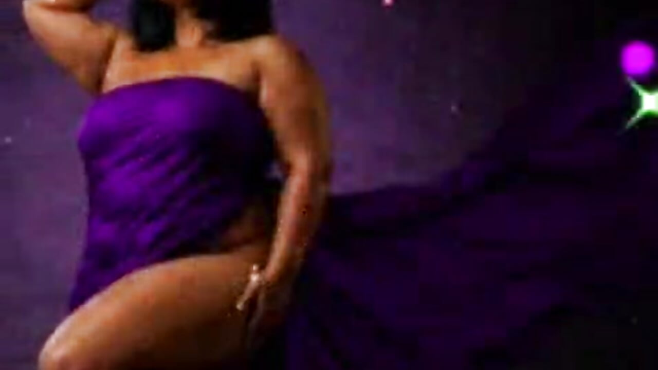 hi - clip cu Suzzy-SL model videochat