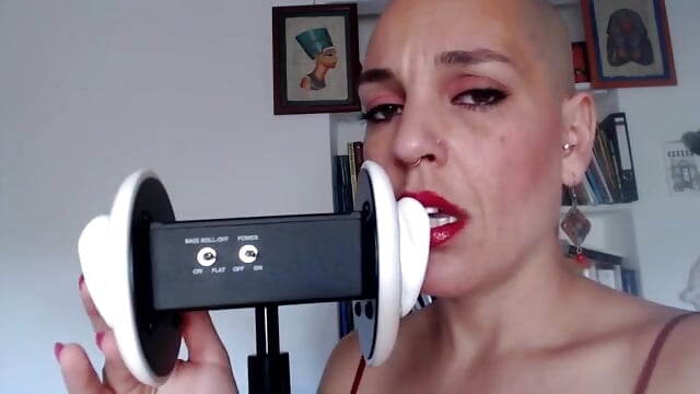 PREVIEW - asmr moaning - earpieces on / mettete le cuffie - Video von emprexkala Cam-Model