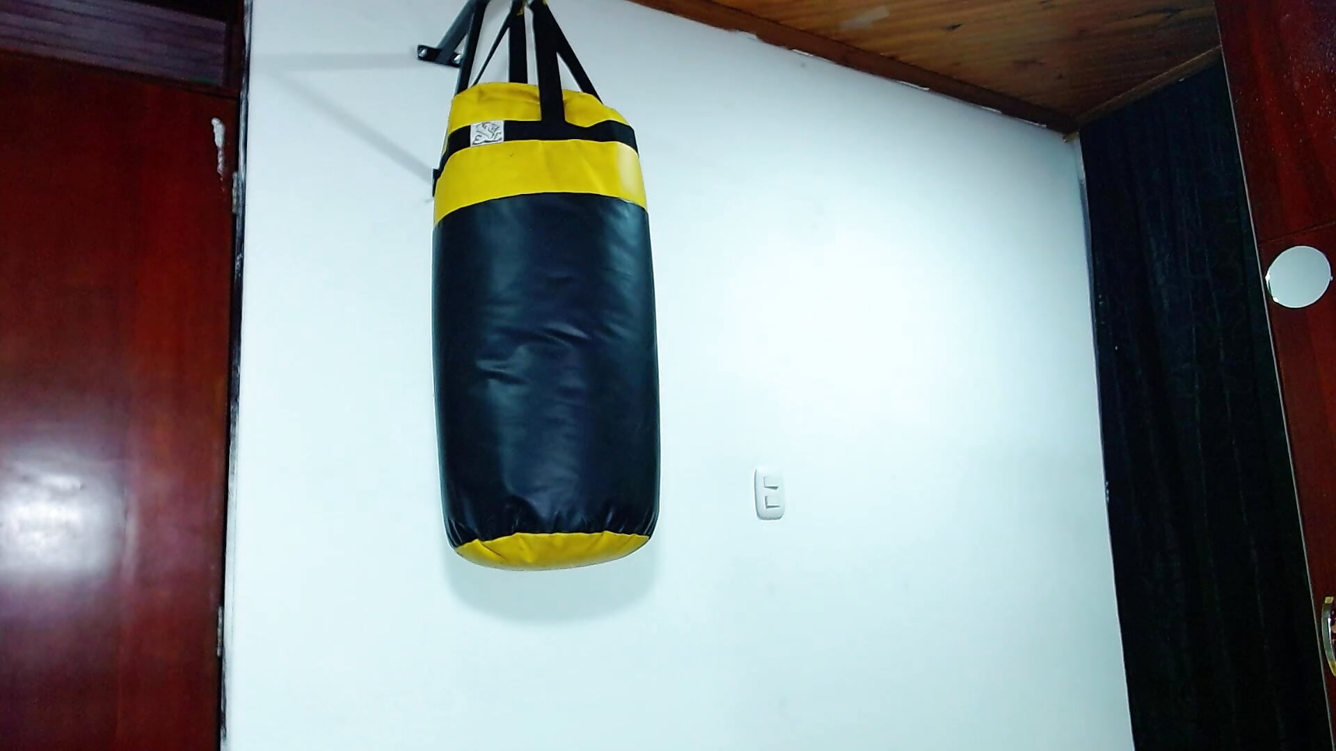 2024-11-27 01-23-31 - video van sebastian_horny cam-model