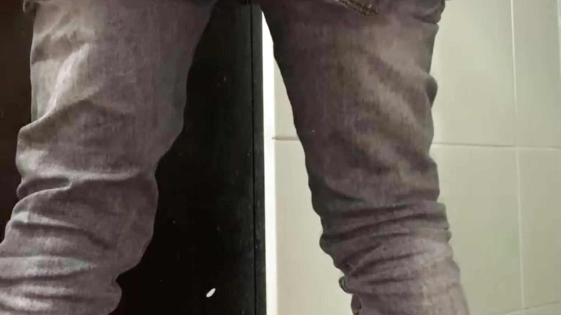 Enjoy a good view - video by jimmy_scoot cam model