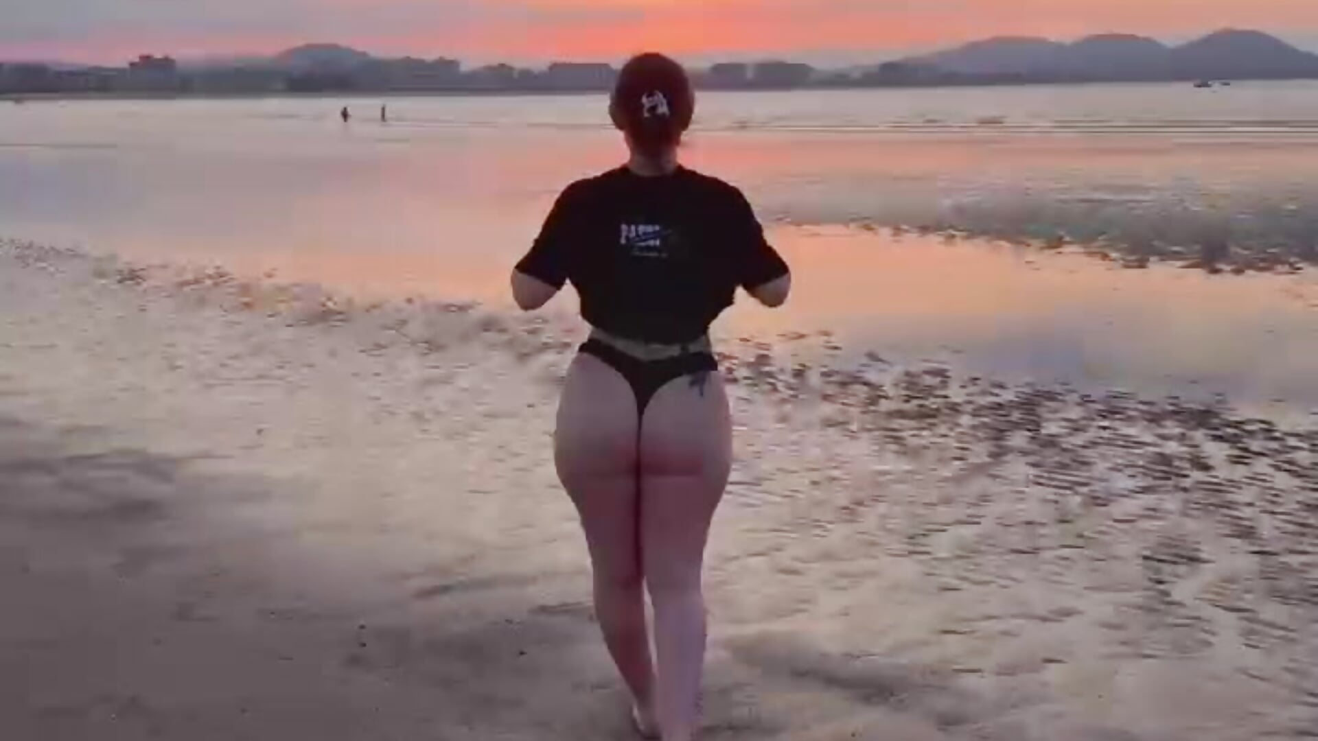 HOT SUMMER - video van redheaddoll22 cam-model