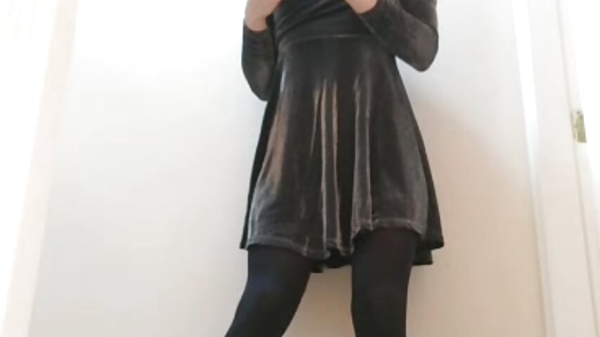 boot with toy play1 - vídeo de la modelo de cam CrytinaSissyCrossdress