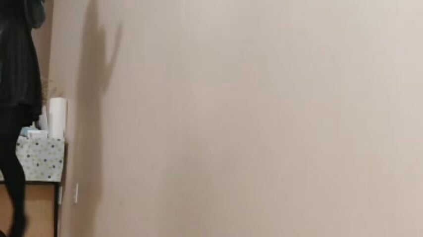 heel walk - vídeo de la modelo de cam CrytinaSissyCrossdress