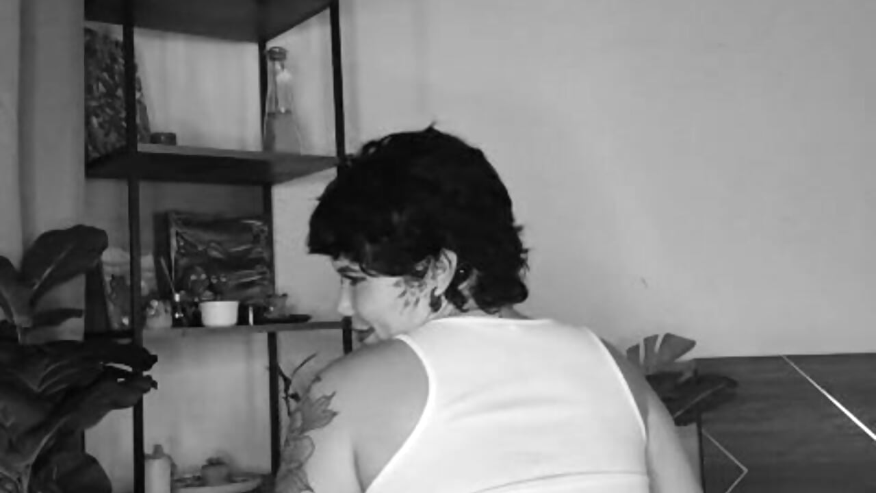 Shaking my ass slow for you🍑 - วิดีโอโดย Amy_art โมเดลแคม