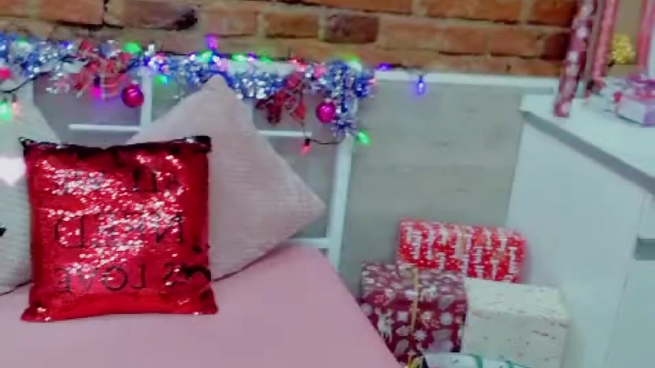 WhatsApp Video 2025-12-20 at 06,23,54 - video by AmyAmandaX cam model