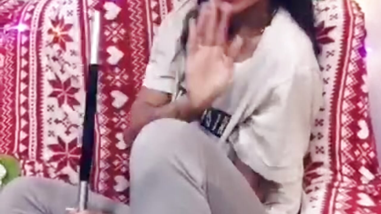 Home chill - video by EvaXXChanel cam model