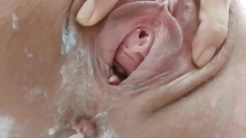 show urethra - video của người mẫu cam Amber_Moore