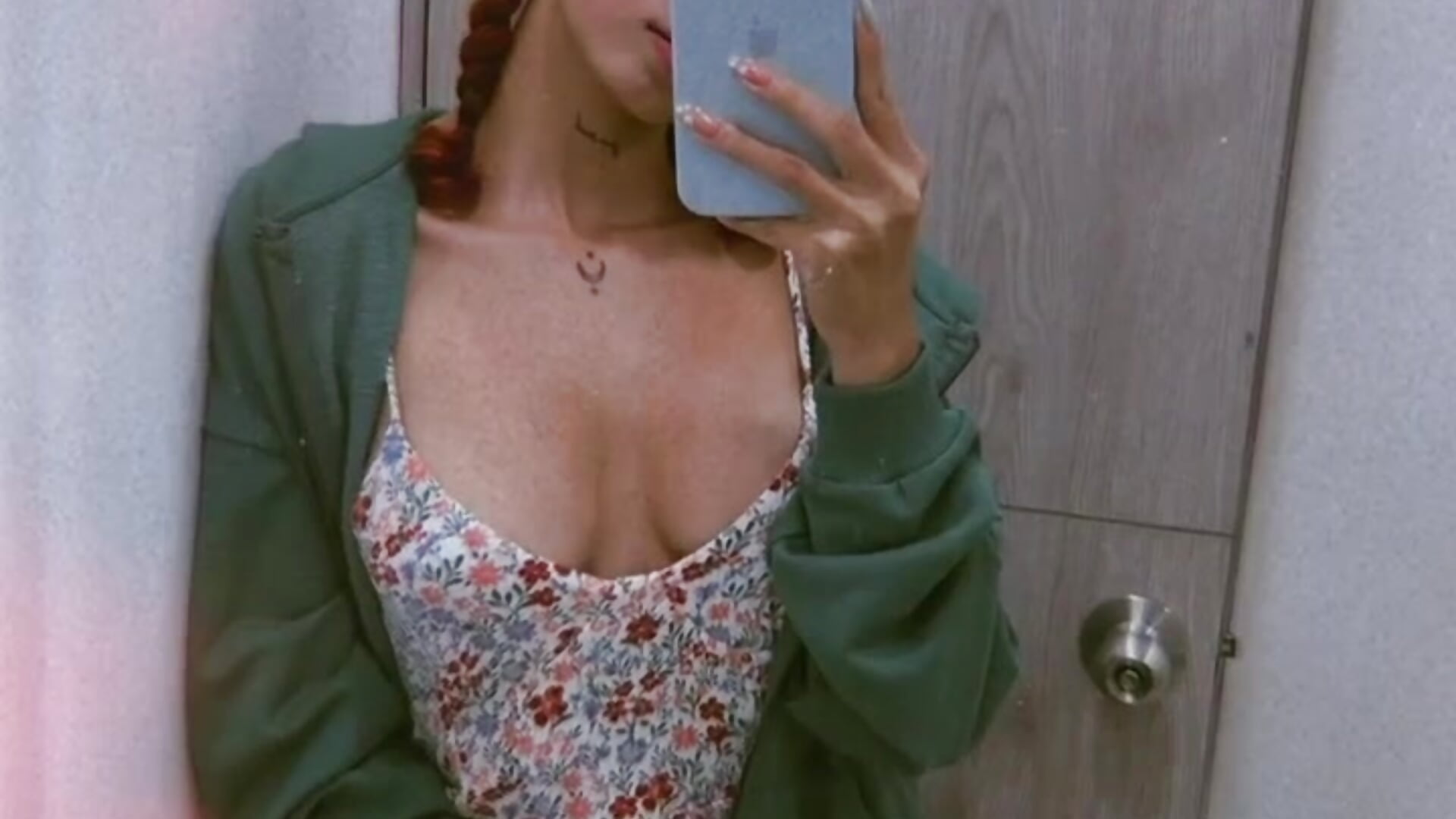 my pretty dress✨ - video by madison_iivy cam model