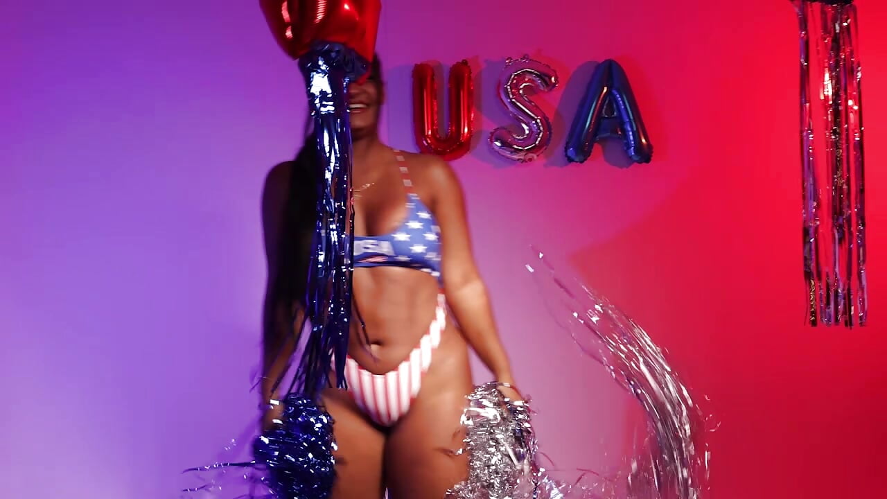 4th of July🇺🇸💥🇺🇸 - video by nashiira_ cam model