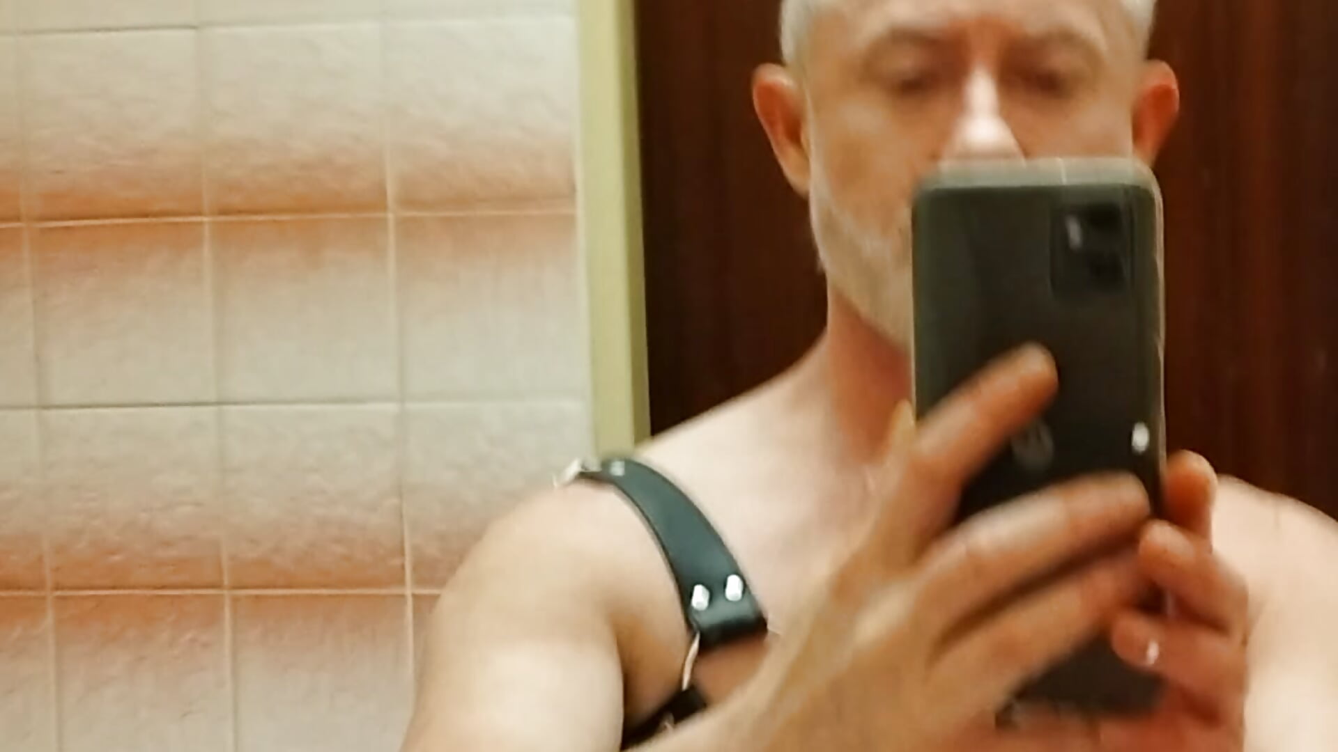 Personal meeting...? Ofcouse.. Visit Prague.. And be my friend.. 😉👍♂️ - video by MatureManCz cam model