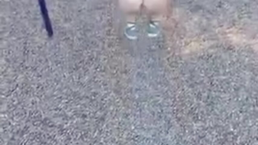 July 12, 2022 swings - βίντεο μοντέλου ParisNova