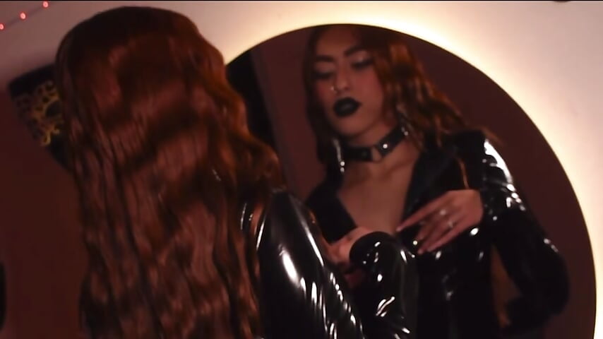 Sarah is your new owner😈 - video av Belle_Fiore cam-modell